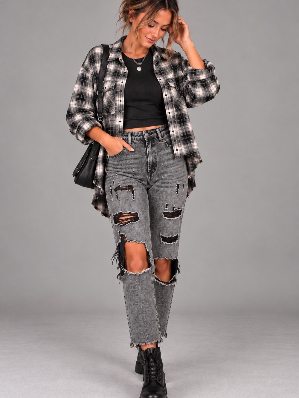 Cello Women's Size 5 Gray Black Distressed Cropped Boyfriend Jeans